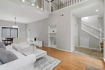 701 Bering Drive #102, Houston, TX 77057 - Photo 2