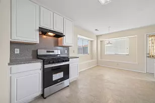 2111 Laurel Arbor Dr, Houston, TX 77014 - Photo 10
