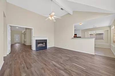 2111 Laurel Arbor Drive, Houston, TX 77014 - Photo 12