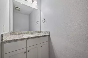 11811 Beverly Dr, Houston, TX 77065 - Photo 32