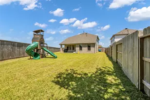 2713 Jumeirah Ln, Texas City, TX 77568 - Photo 24