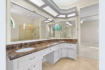 7 Wellesley Drive, Conroe, TX 77304 - Photo 16