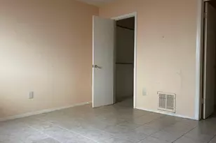 10751 Corona Ln, Houston, TX 77072 - Photo 6