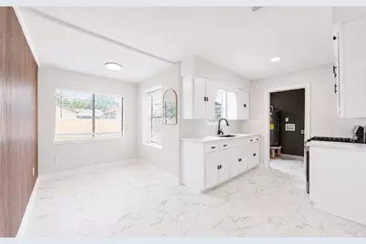 5618 Southbrook Street, Houston, TX 77033 - Photo 4