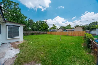 5618 Southbrook Street, Houston, TX 77033 - Photo 30