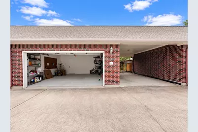 210-C Clearview Avenue, Friendswood, TX 77546 - Photo 26