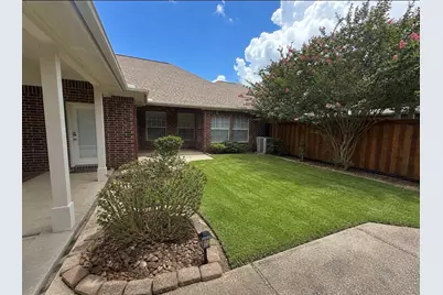 210-C Clearview Avenue, Friendswood, TX 77546 - Photo 2