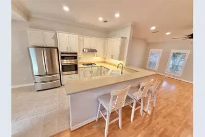 210-C Clearview Avenue, Friendswood, TX 77546 - Photo 4