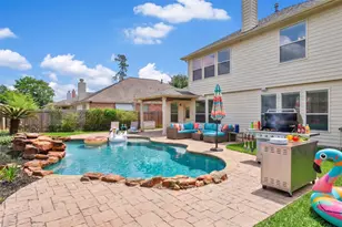 2215 2 Trail Dr, Spring, TX 77373 - Photo 2