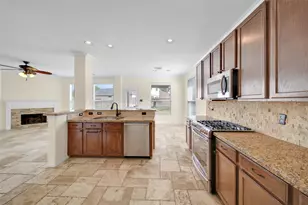 2215 2 Trail Dr, Spring, TX 77373 - Photo 16