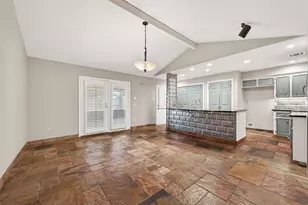 1142 Pinecroft Dr, Sugar Land, TX 77498 - Photo 12