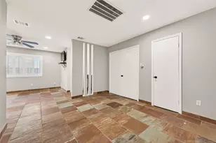 1142 Pinecroft Dr, Sugar Land, TX 77498 - Photo 20