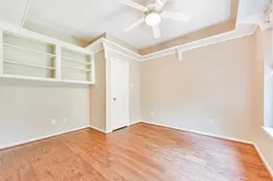 16910 Cottonwood Way, Houston, TX 77059 - Photo 24