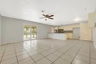 10318 Kittrell St, Houston, TX 77034 - Photo 6