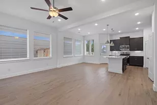 516 Red Cascade Trl, Willis, TX 77318 - Photo 8