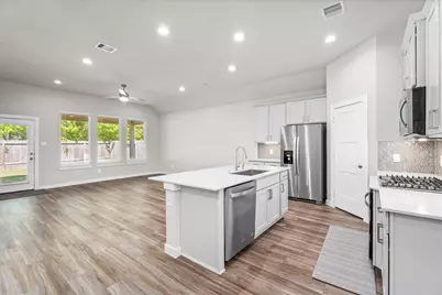 14334 Winema View Lane, Conroe, TX 77384 - Photo 4