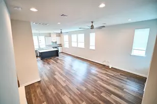 2802 Grand Fountains Dr, Houston, TX 77054 - Photo 18
