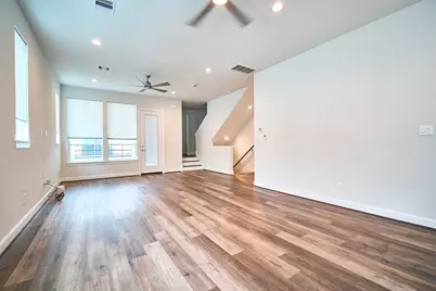 2802 Grand Fountains Drive #C, Houston, TX 77054 - Photo 12
