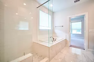 2802 Grand Fountains Dr, Houston, TX 77054 - Photo 30
