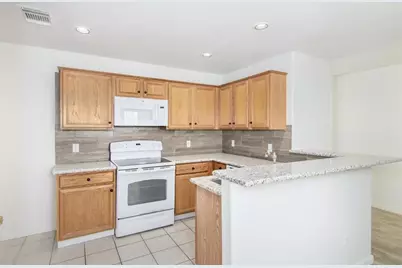 9811 S Galwan Circle, Houston, TX 77070 - Photo 8