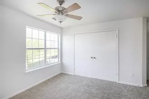 9811 S Galwan Cir, Houston, TX 77070 - Photo 10