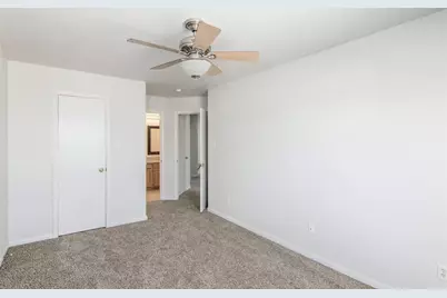 9811 S Galwan Circle, Houston, TX 77070 - Photo 14