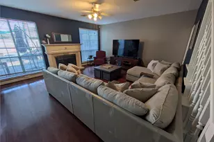 9222 Symphonic Ln, Houston, TX 77040 - Photo 4