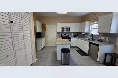 835 Forest Thicket Lane, Houston, TX 77067 - Photo 4