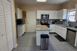 835 Forest Thicket Ln, Houston, TX 77067 - Photo 4