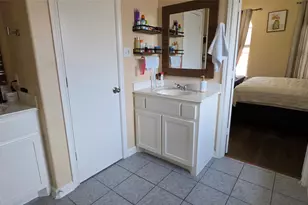 835 Forest Thicket Ln, Houston, TX 77067 - Photo 10
