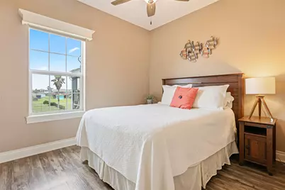 774 Wommack, Crystal Beach, TX 77650 - Photo 36