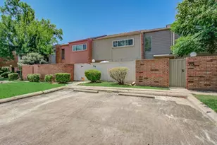 74 Cayenne Common, Lake Jackson, TX 77566 - Photo 1