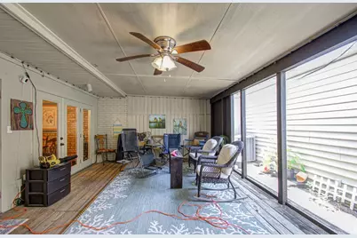 74 Cayenne Common, Lake Jackson, TX 77566 - Photo 34