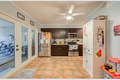74 Cayenne Common, Lake Jackson, TX 77566 - Photo 18