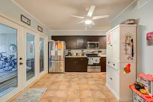 74 Cayenne Common, Lake Jackson, TX 77566 - Photo 18