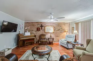 74 Cayenne Common, Lake Jackson, TX 77566 - Photo 12
