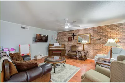 74 Cayenne Common, Lake Jackson, TX 77566 - Photo 10