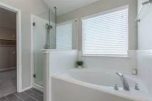 2535 Flycatcher Cove Dr, League City, TX 77573 - Photo 22
