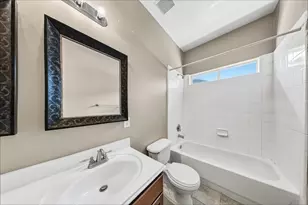 2225 Highland Hills Dr, Conroe, TX 77304 - Photo 12