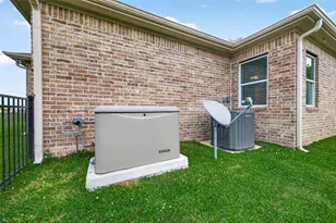 803 Lily Ln, Rosharon, TX 77583 - Photo 12