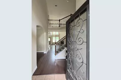 158 Black Swan Place, The Woodlands, TX 77354 - Photo 2