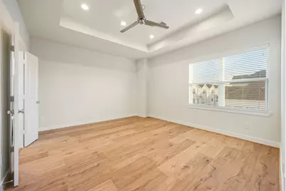 6302 Chelsea Falls Lane, Houston, TX 77008 - Photo 14