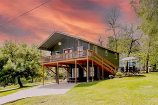 581 Northwood Dr, Point Blank, TX 77364 - Photo 2