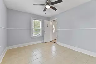 909 28th St, Galveston, TX 77550 - Photo 12