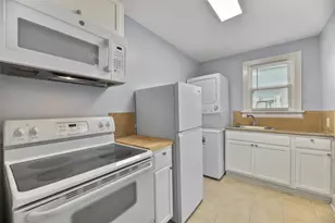 909 28th St, Galveston, TX 77550 - Photo 16