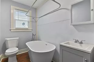 909 28th St, Galveston, TX 77550 - Photo 18