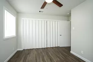 9205 Vicksburg Ave, Texas City, TX 77591 - Photo 10