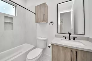 5905 Fairdale Ln, Houston, TX 77057 - Photo 10
