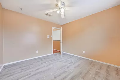 914 Chase Creek Circle, Bacliff, TX 77518 - Photo 30