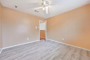 914 Chase Creek Cir, Bacliff, TX 77518 - Photo 30